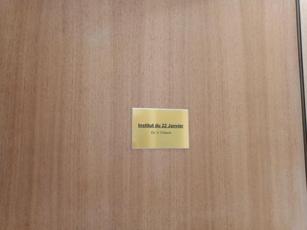 Cadre De Reve Mais Vous Faites Le Menage- Very Good Prices But You Have To Clea-N Th-E Flat Cannes Exterior photo